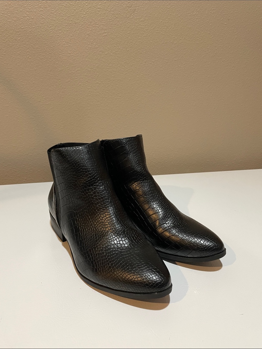 DSW Tru Comfort Foam Black Croc-Embossed Pointed Toe Ankle Boots